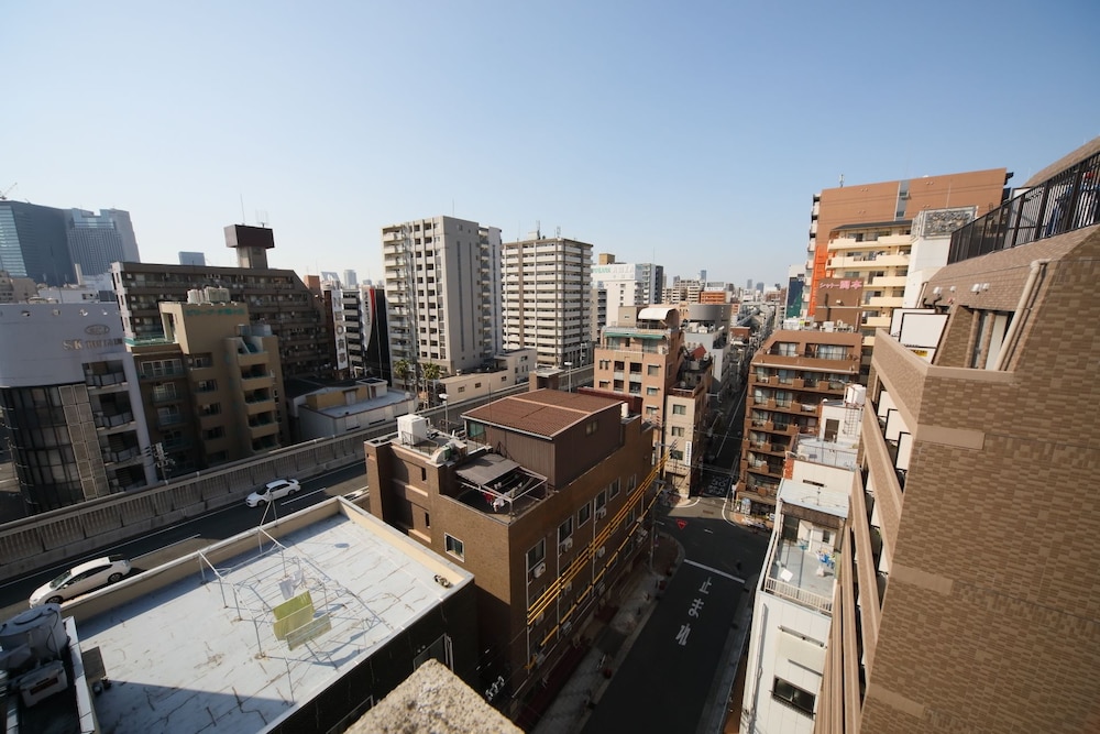 COZY INN NANIWA 大阪