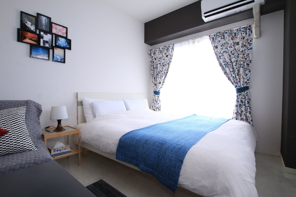 COZY INN NANIWA 大阪