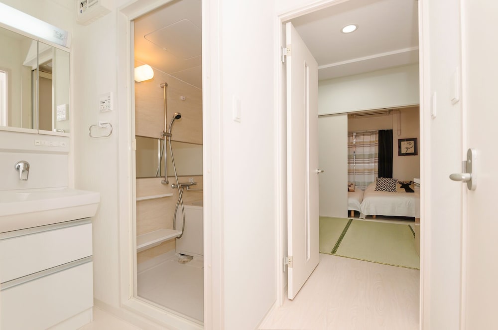 7MINS SHINSAIBASHI COMFORTABLE APARTMENT 大阪