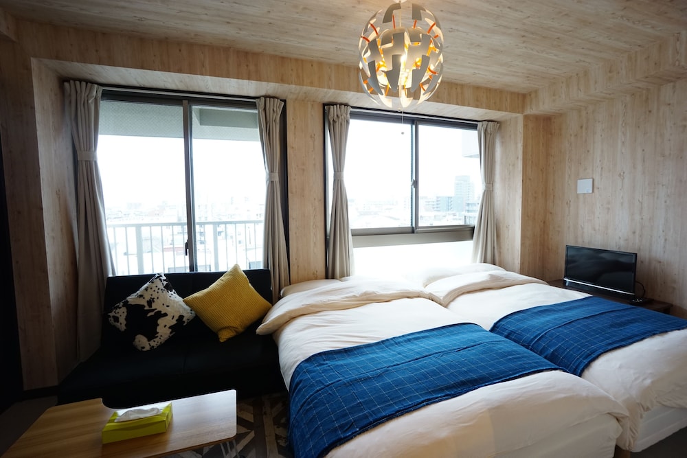 TERRY'S APARTMENT NAMBA SOUTH VI AD06A 大阪