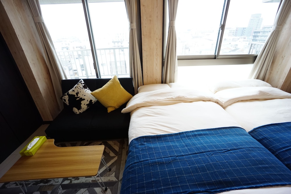TERRY'S APARTMENT NAMBA SOUTH VI AD06A 大阪