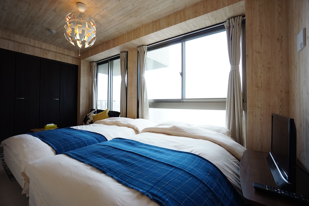TERRY'S APARTMENT NAMBA SOUTH VI AD06A 大阪