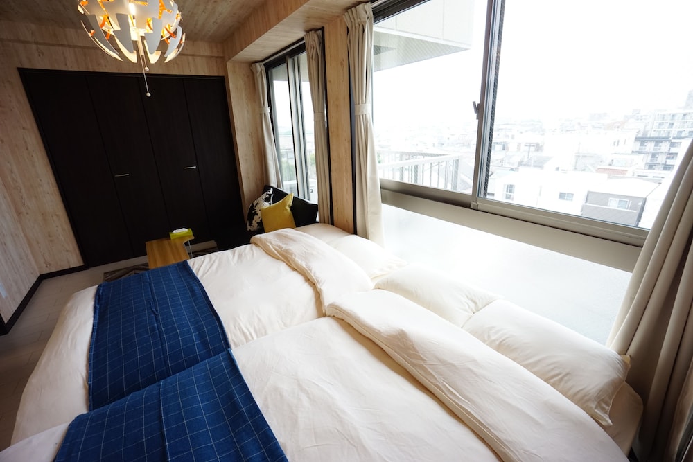 TERRY'S APARTMENT NAMBA SOUTH VI AD06A 大阪