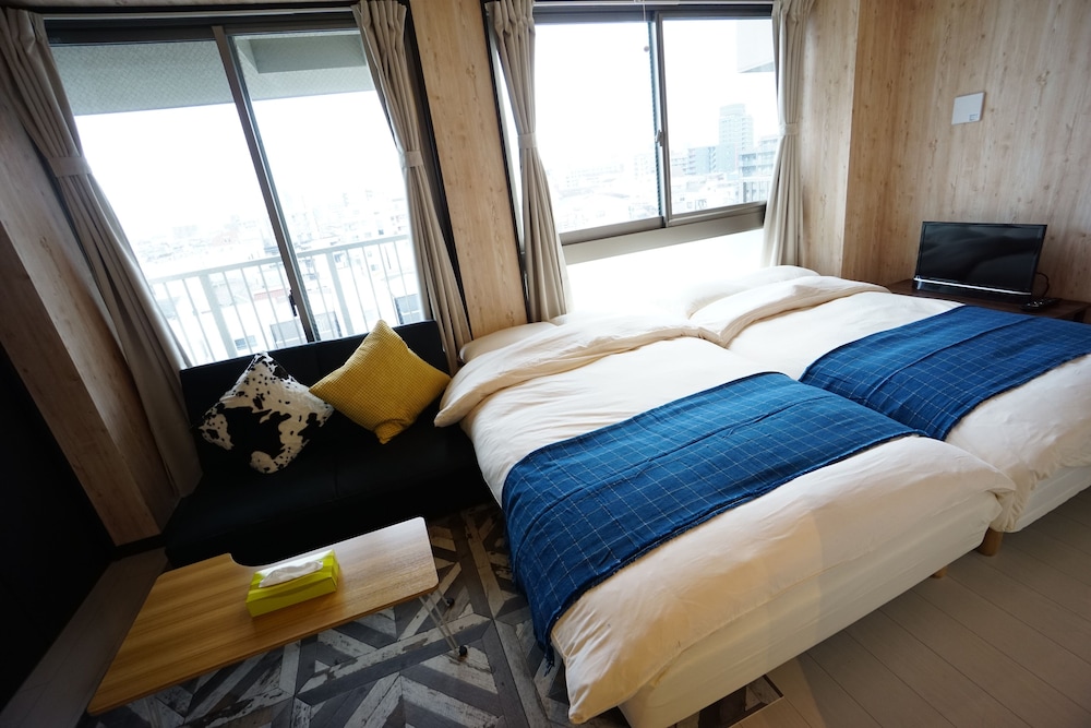 TERRY'S APARTMENT NAMBA SOUTH VI AD06A 大阪