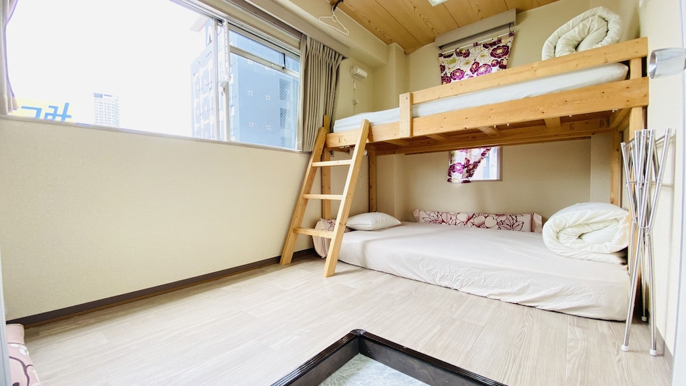 GUEST HOUSE B'S FIVEⅡ 大阪