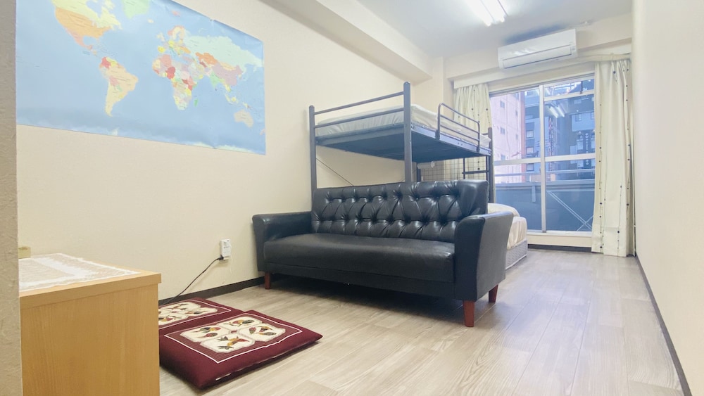 GUEST HOUSE B'S FIVEⅡ 大阪