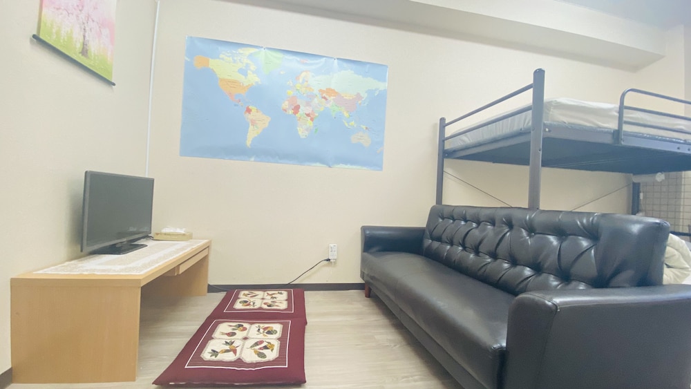 GUEST HOUSE B'S FIVEⅡ 大阪
