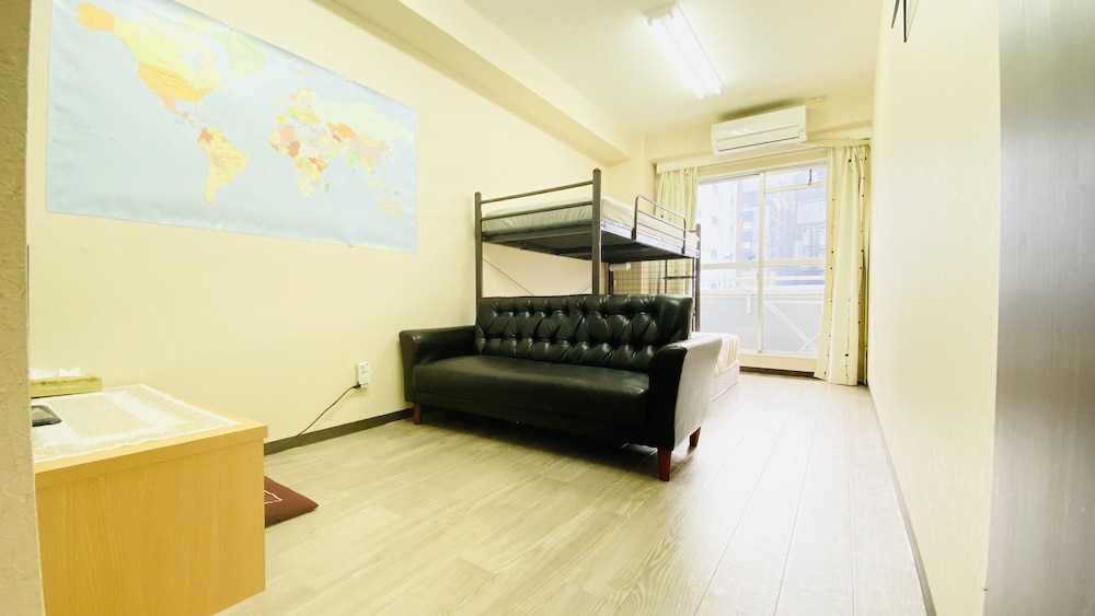 GUEST HOUSE B'S FIVEⅡ 大阪