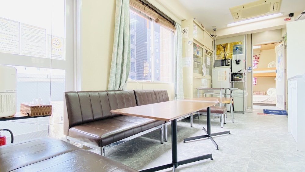 GUEST HOUSE B'S FIVEⅡ 大阪
