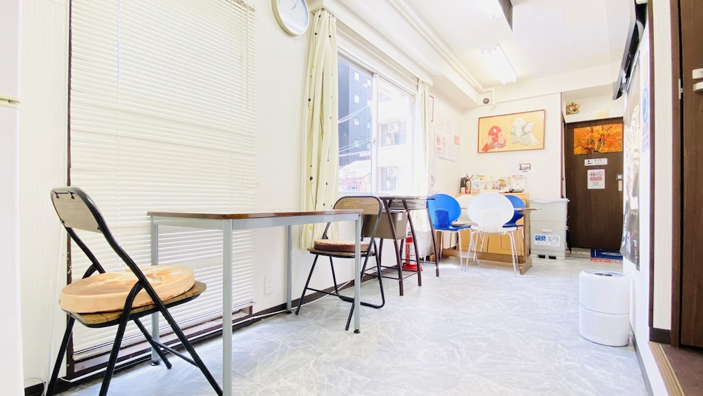GUEST HOUSE B'S FIVEⅡ 大阪