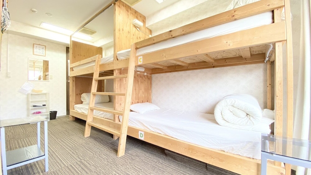GUEST HOUSE B'S FIVEⅡ 大阪