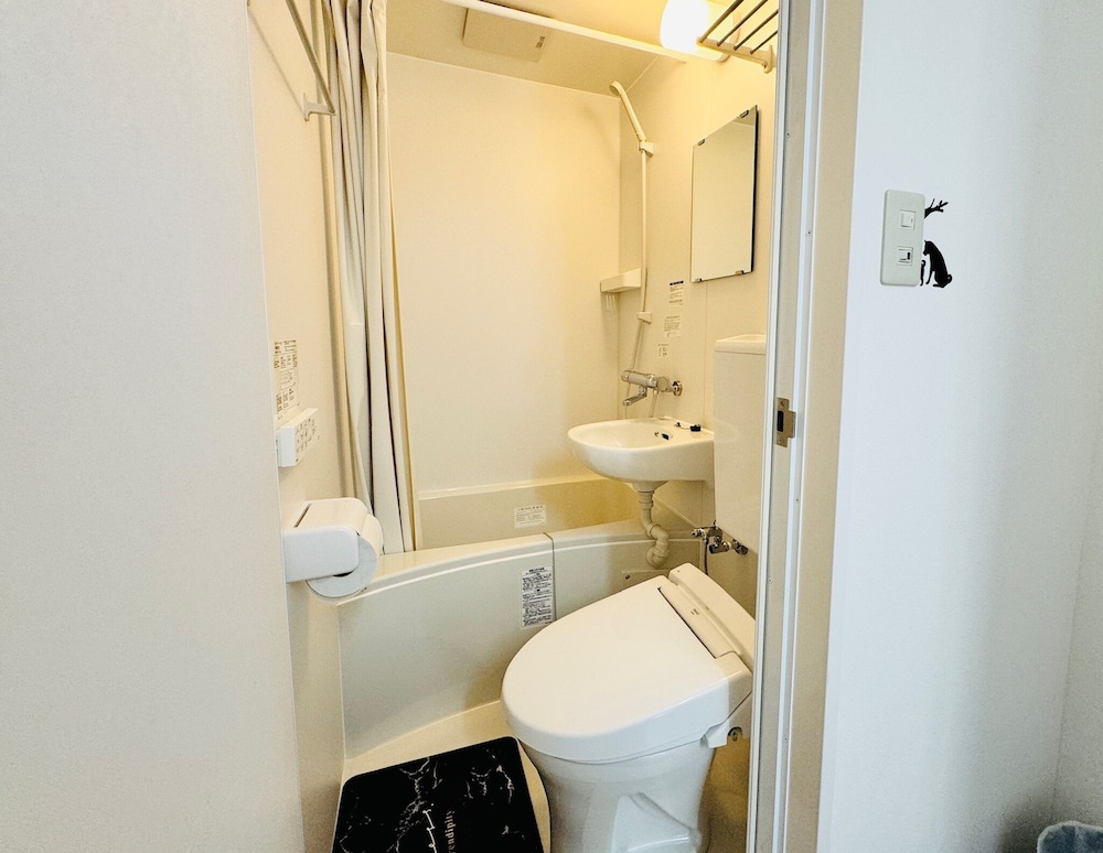 GUEST HOUSE B'S FIVEⅡ 大阪