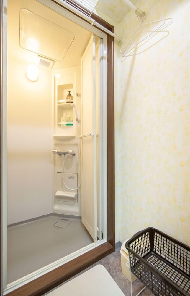 GUEST HOUSE B'S FIVEⅡ 大阪