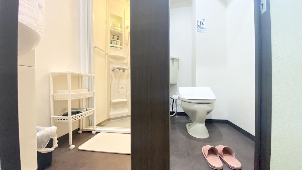 GUEST HOUSE B'S FIVEⅡ 大阪
