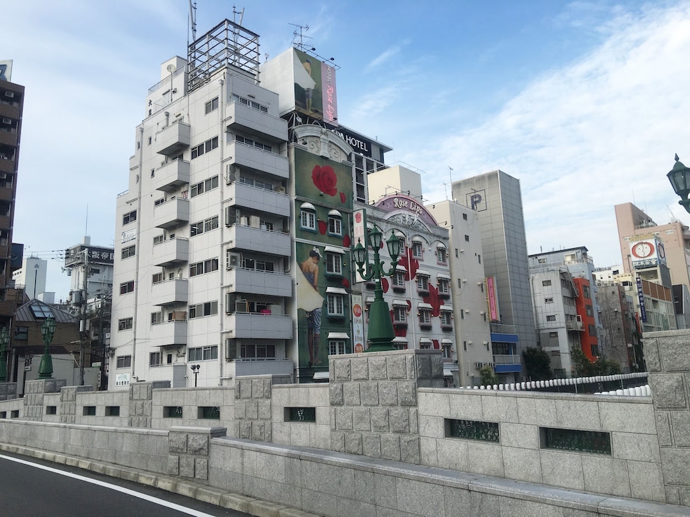 GUEST HOUSE B'S FIVEⅡ 大阪