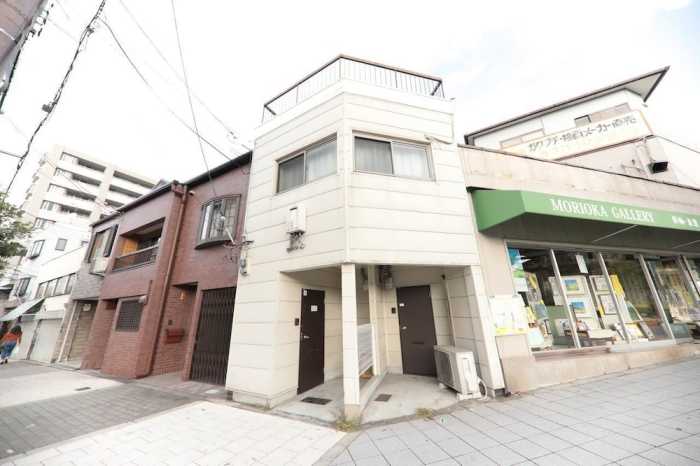 おもてなし ウサギアパートメント新世界 - 15-11 大阪