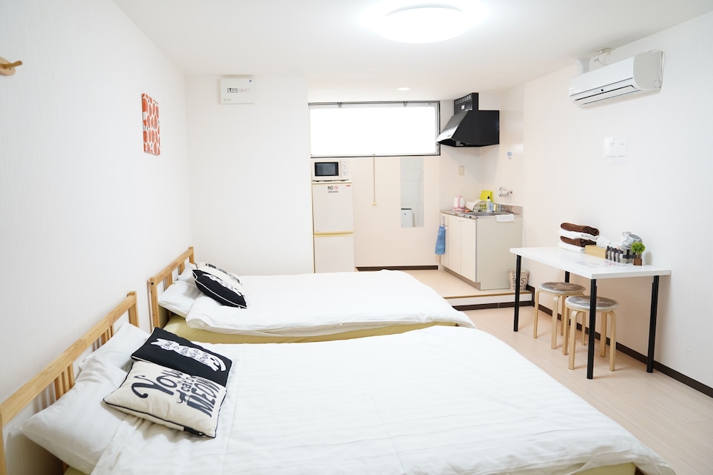 METRO HANAZONOCHO APARTMENT 2 大阪