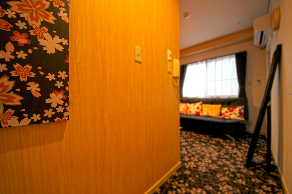 COZY & CLEAN FAMILY APT TSUTENKAKU TOWER FRONT 大阪