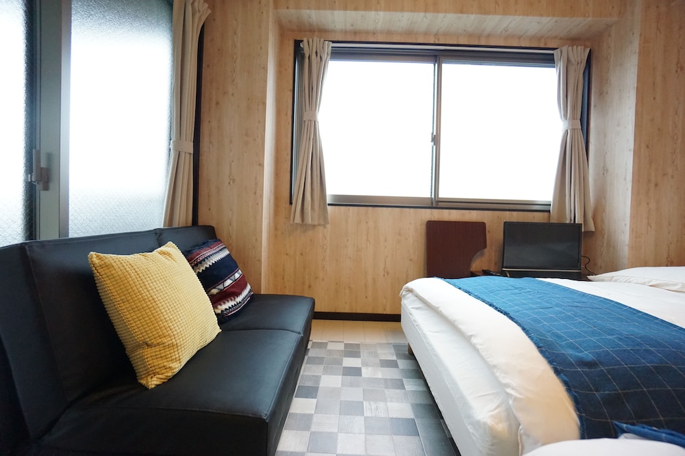 TERRY'S APARTMENT NAMBA SOUTH VII AS04A 大阪