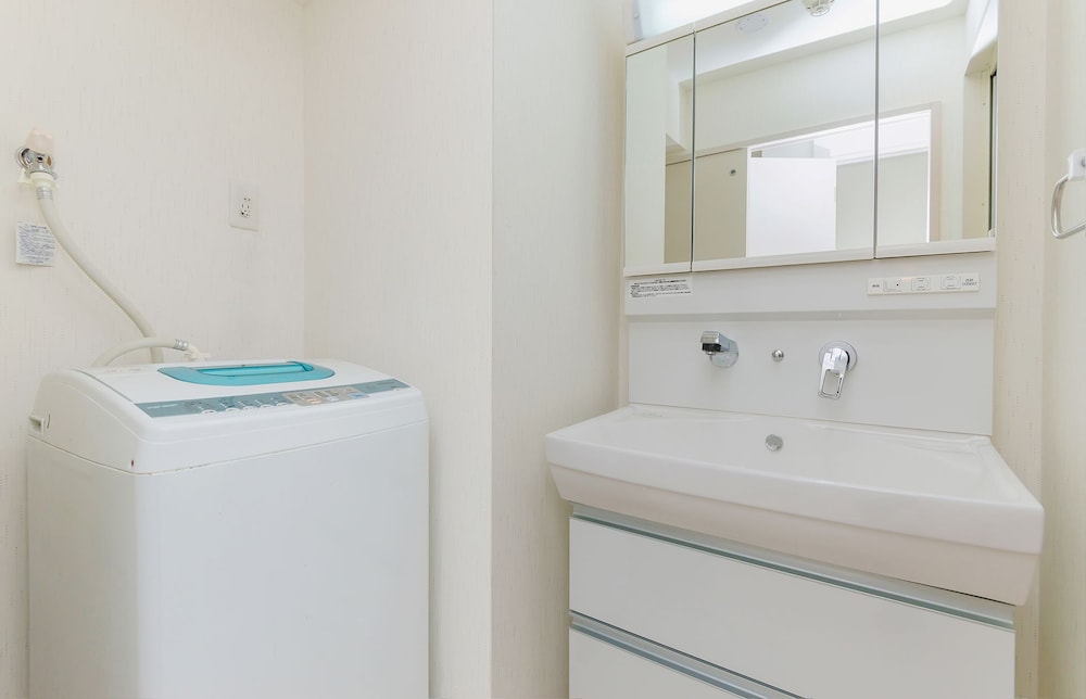 SHINSAIBASHI SUNSHINE APARTMENT 大阪