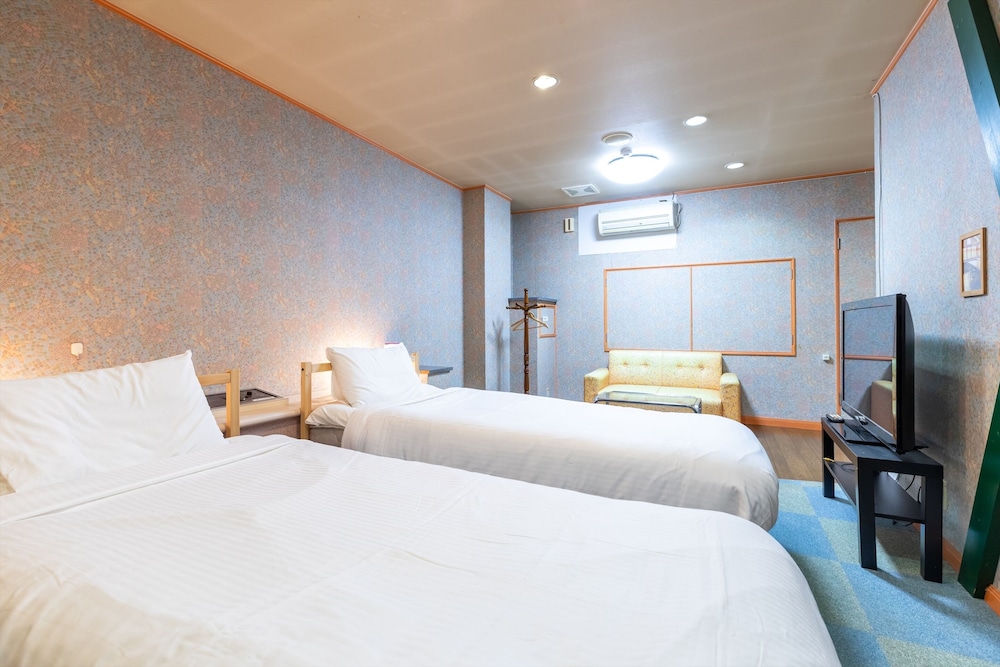 OYO HOTEL TATSUYOSHI OSAKA SENNAN 大阪