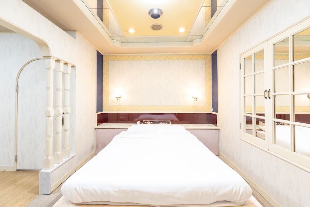OYO HOTEL TATSUYOSHI OSAKA SENNAN 大阪