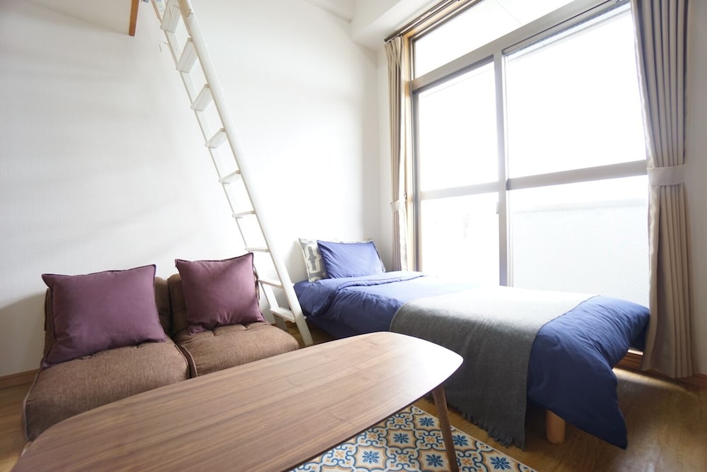TERRY'S APARTMENT NAMBA SOUTH III H09A 大阪