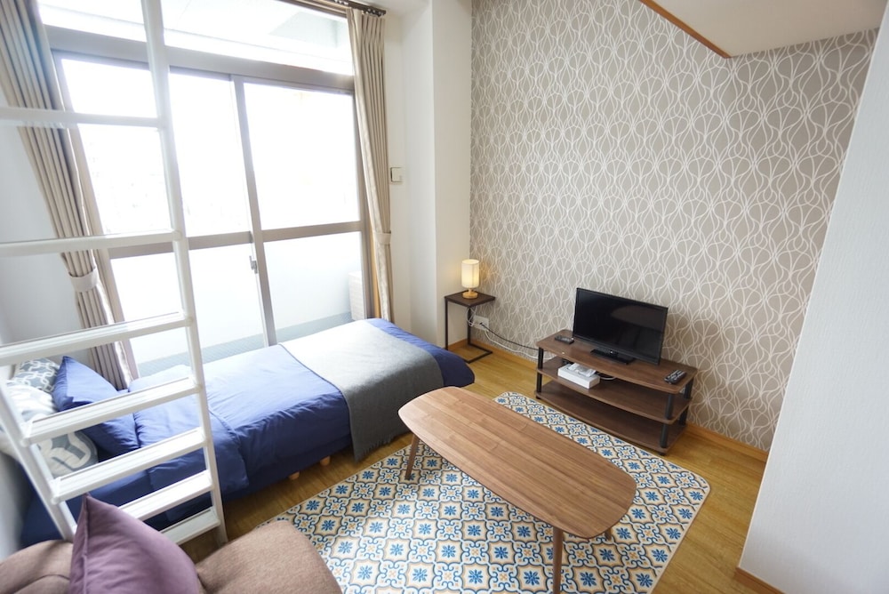 TERRY'S APARTMENT NAMBA SOUTH III H09A 大阪