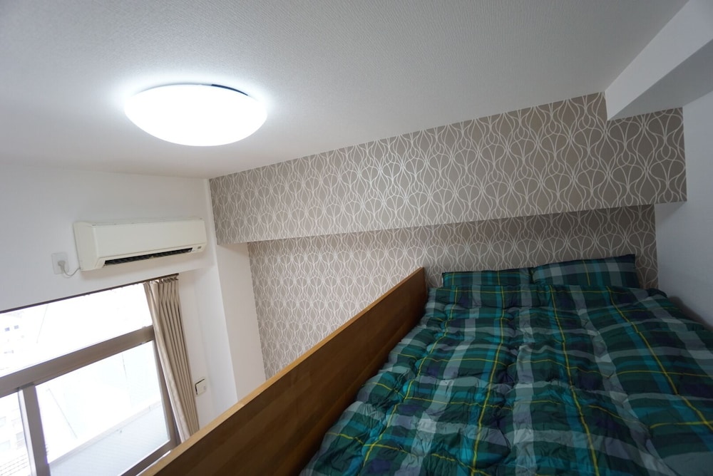TERRY'S APARTMENT NAMBA SOUTH III H09A 大阪