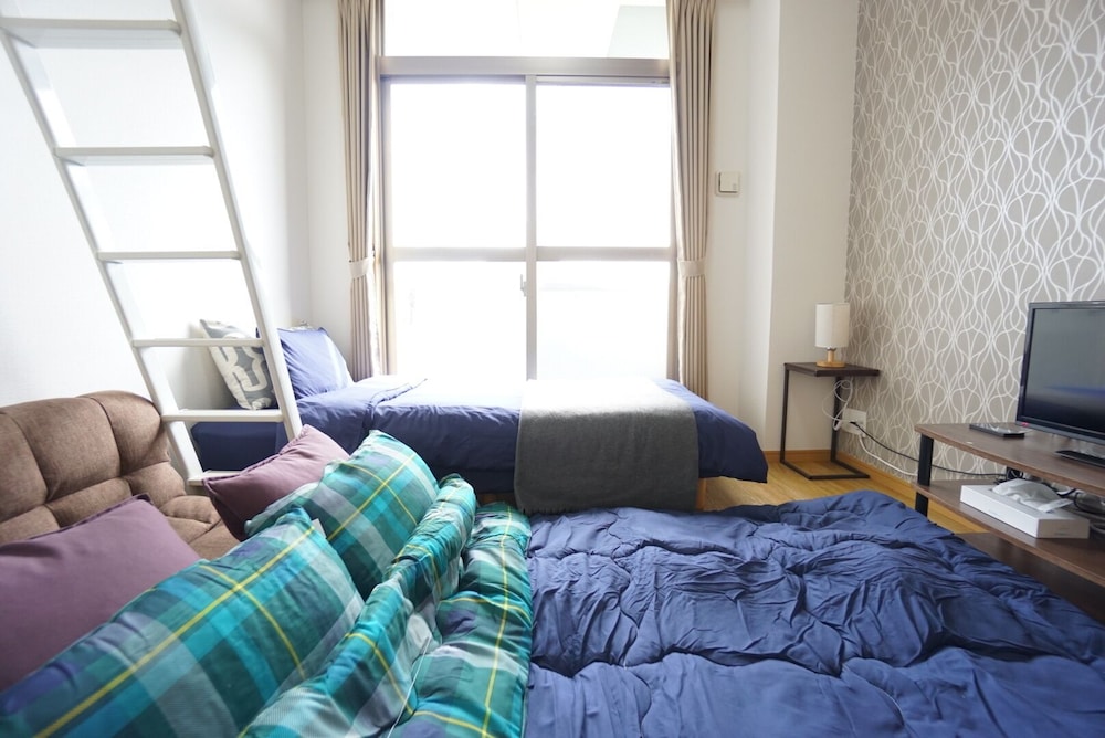 TERRY'S APARTMENT NAMBA SOUTH III H09A 大阪
