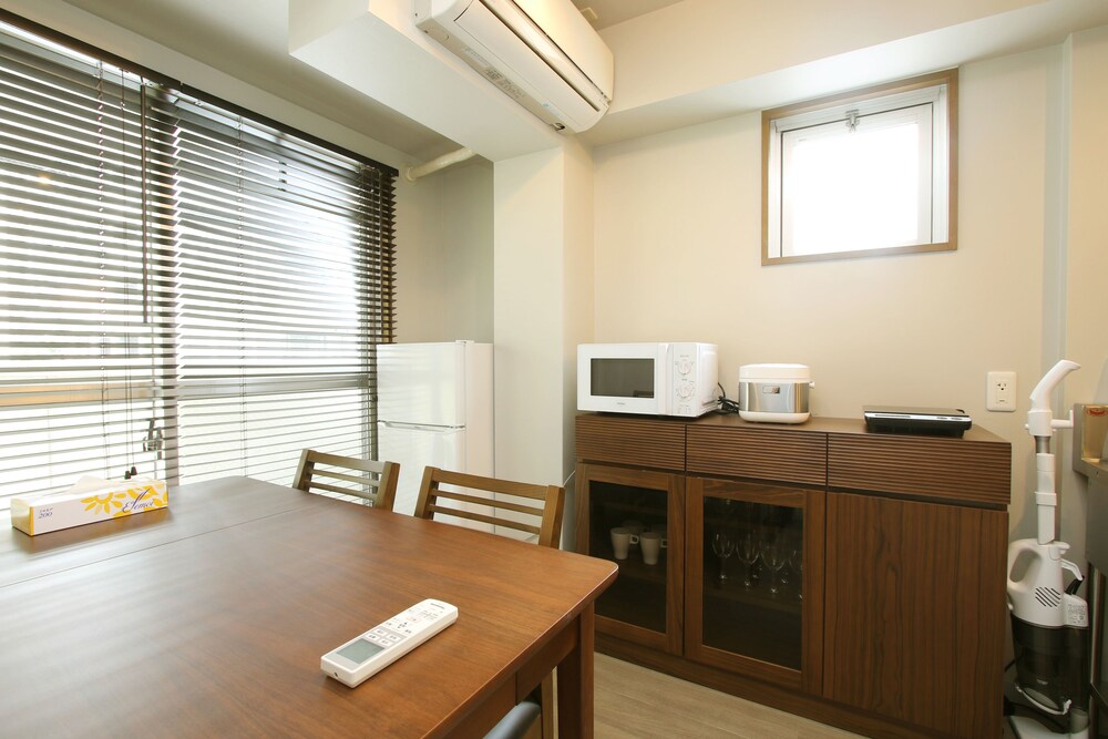 GUEST HOUSE OSAKA TSUKAMOTO 大阪