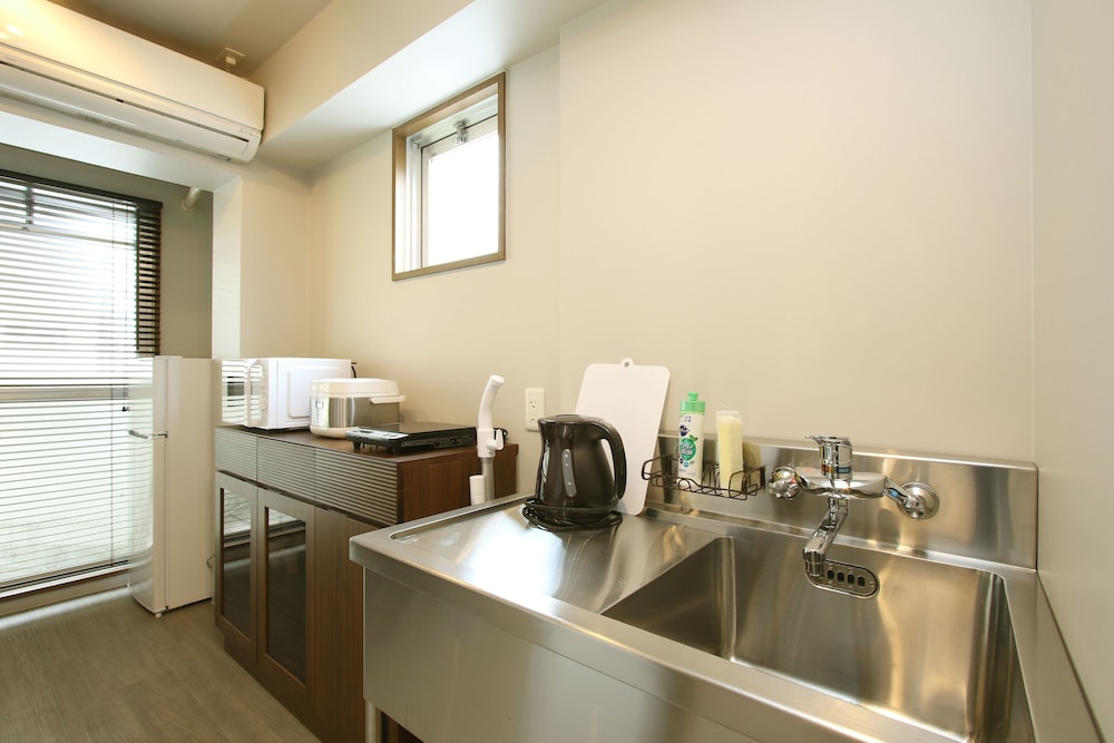 GUEST HOUSE OSAKA TSUKAMOTO 大阪