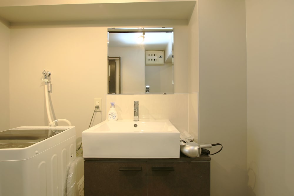 GUEST HOUSE OSAKA TSUKAMOTO 大阪