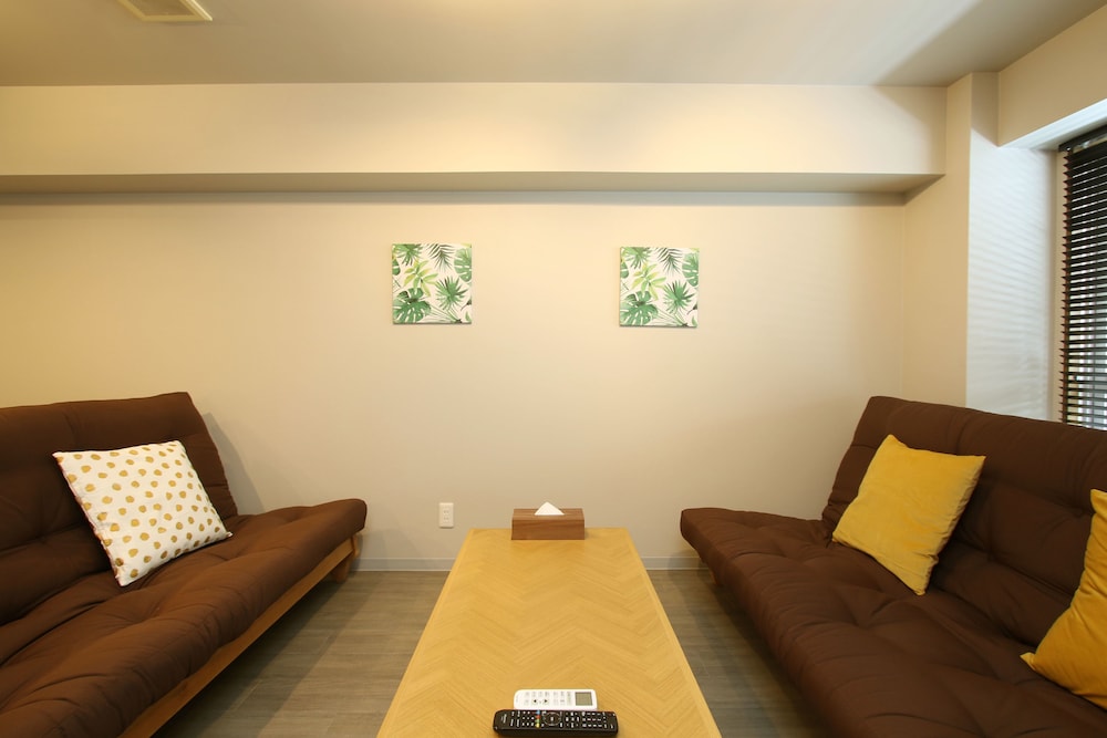 GUEST HOUSE OSAKA TSUKAMOTO 大阪