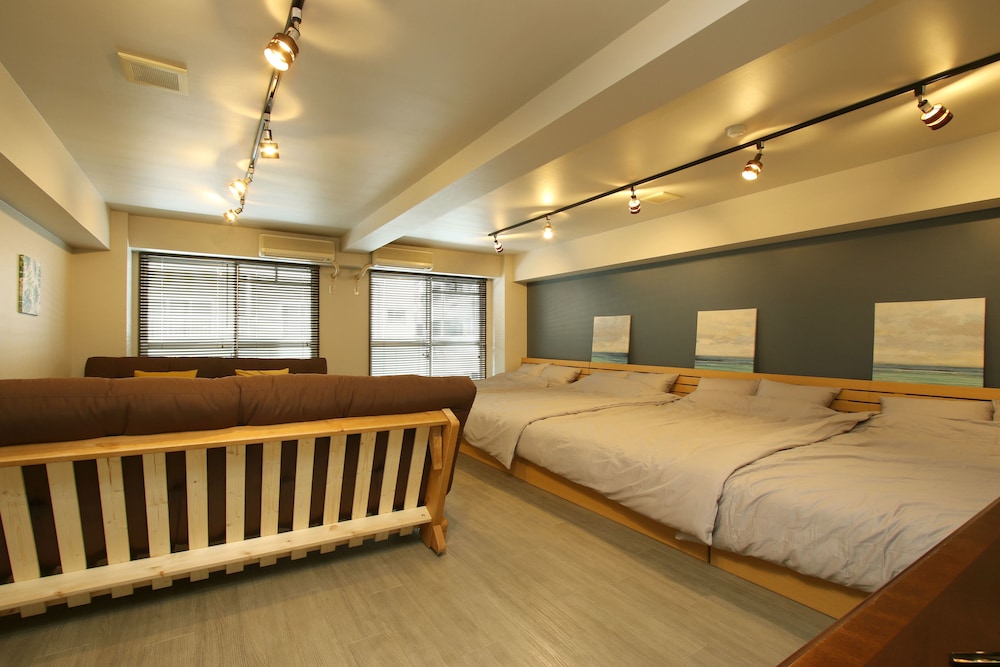 GUEST HOUSE OSAKA TSUKAMOTO 大阪