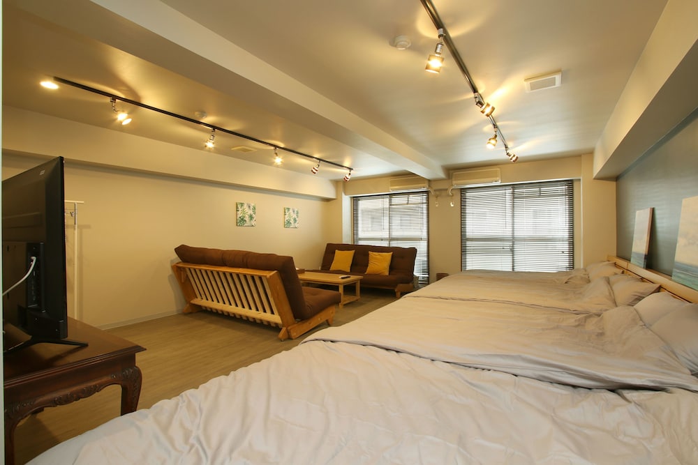 GUEST HOUSE OSAKA TSUKAMOTO 大阪