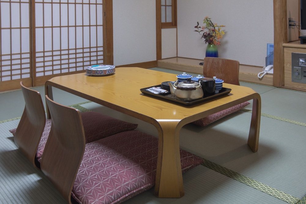 かねよし旅館 大阪