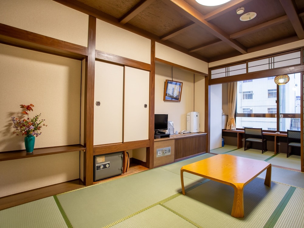 かねよし旅館 大阪
