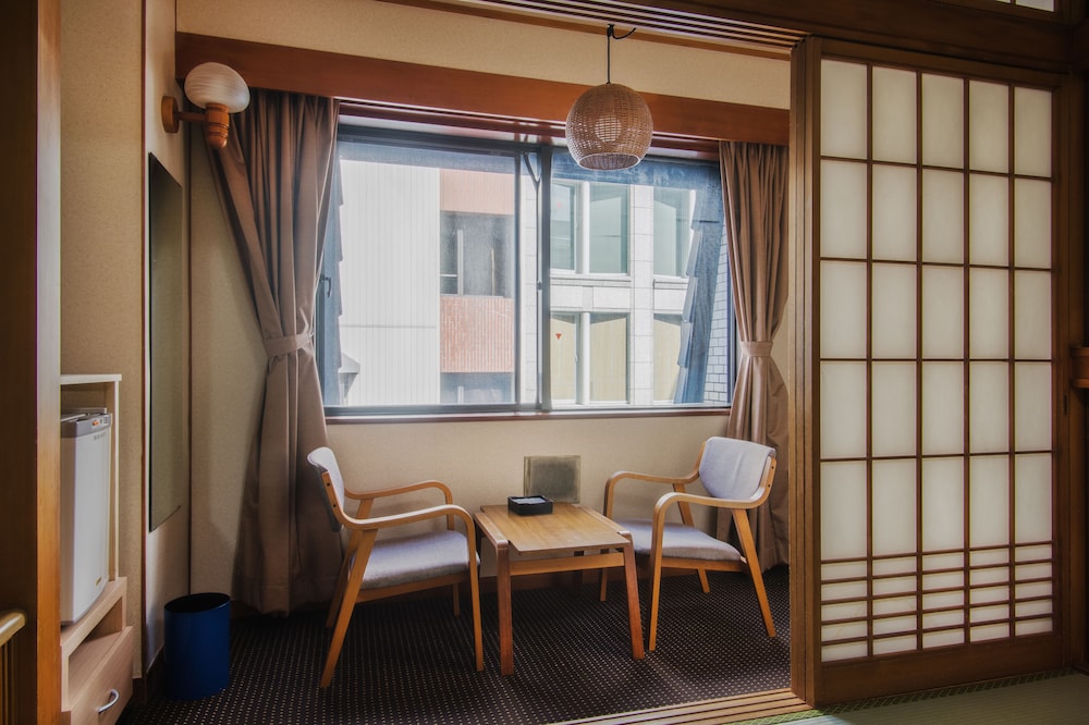 かねよし旅館 大阪