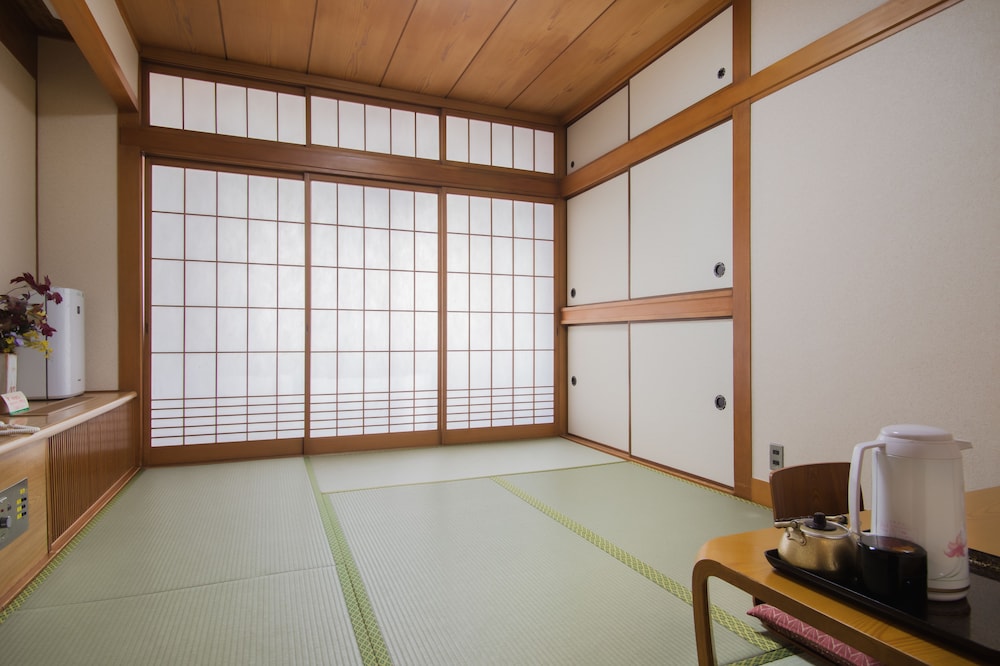 かねよし旅館 大阪