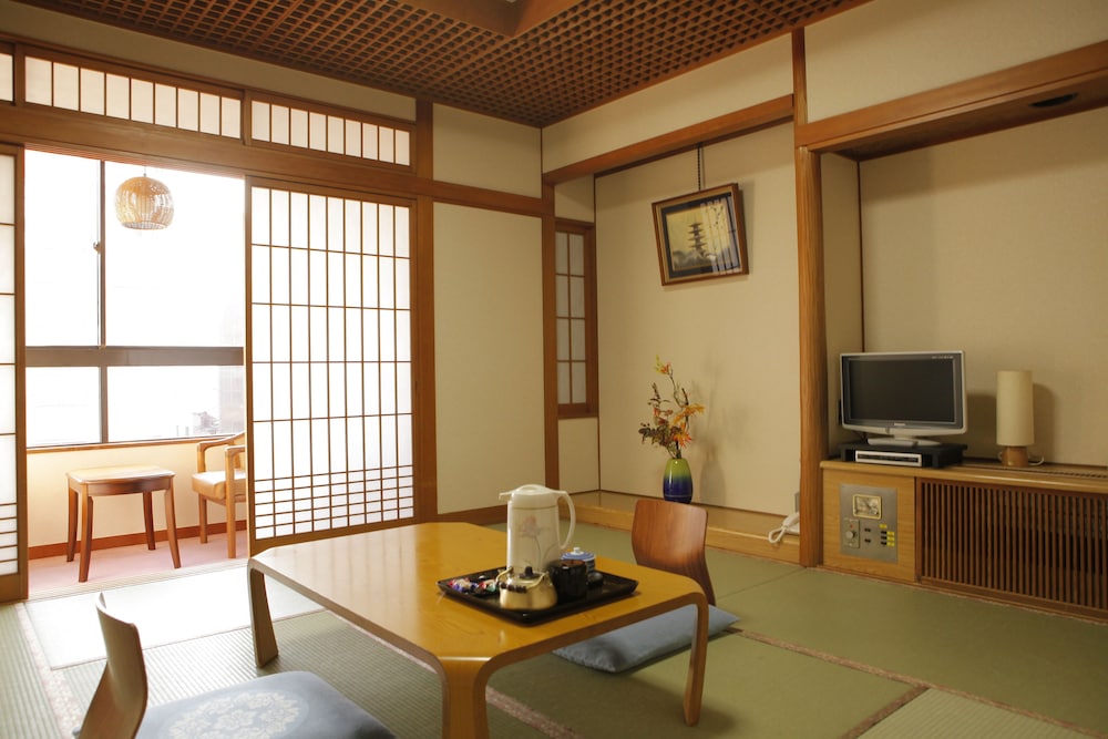 かねよし旅館 大阪
