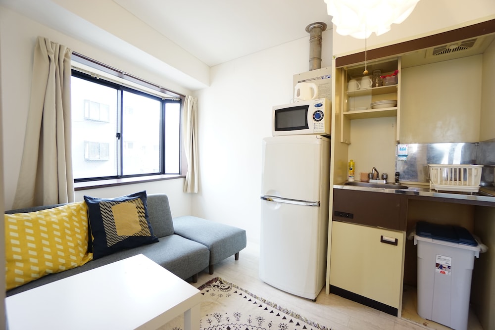 TERRY'S APARTMENT NAMBA I G04E 大阪