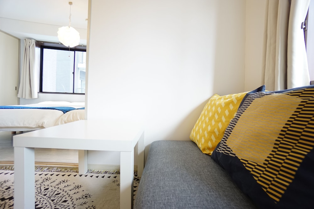 TERRY'S APARTMENT NAMBA I G04E 大阪
