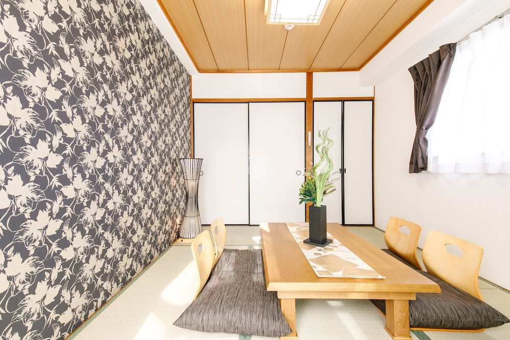 和 MODERN ROOM TENMA 大阪