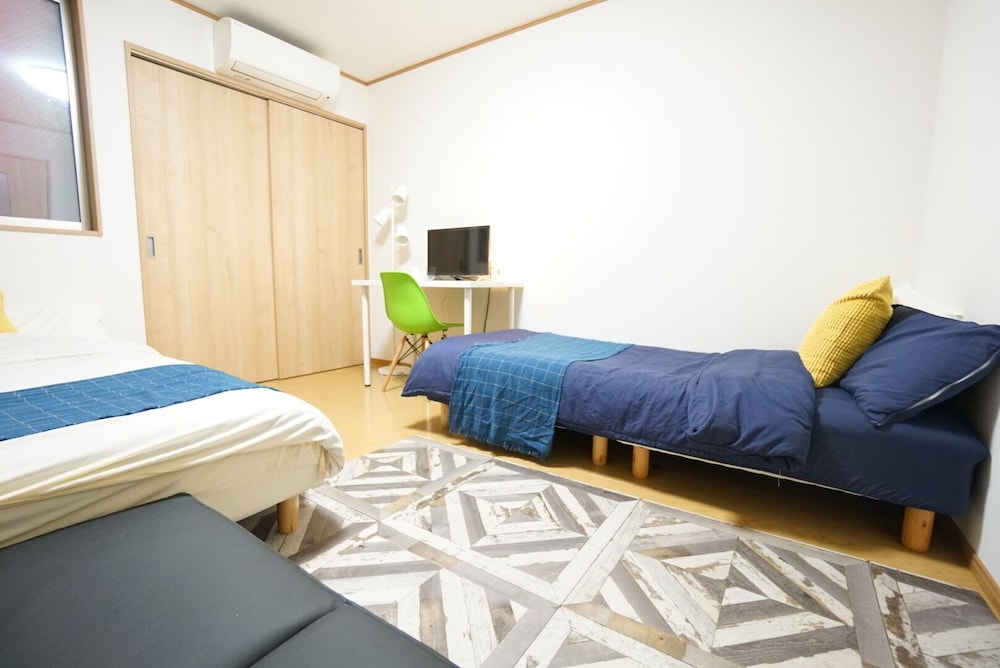 TERRY'S APARTMENT NAMBA SOUTH V C01E 大阪