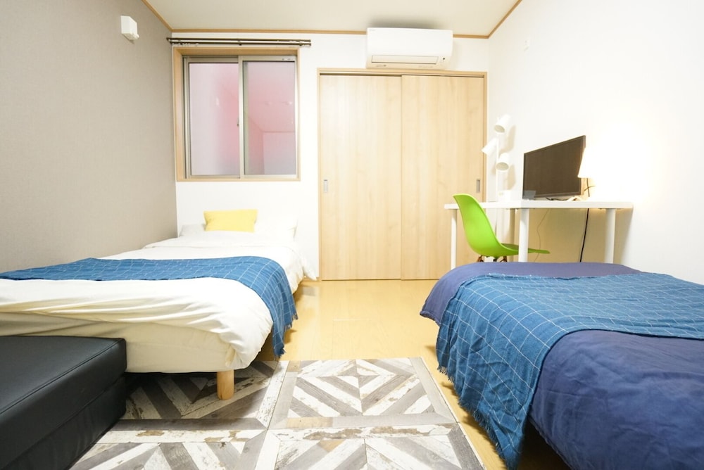 TERRY'S APARTMENT NAMBA SOUTH V C01E 大阪