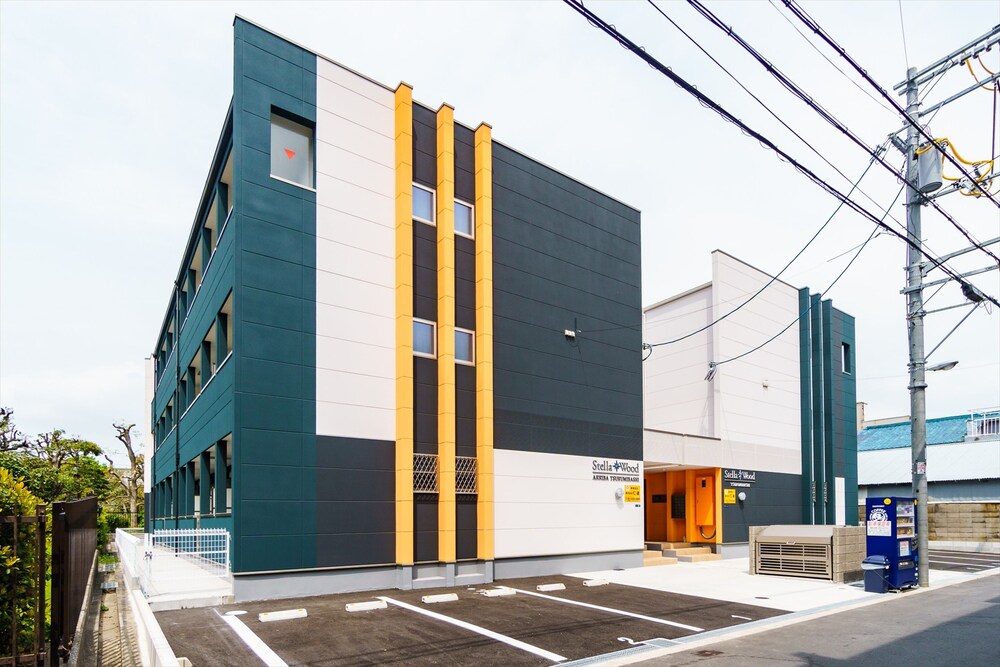 STELLA WOOD TSURUMIBASHI 大阪