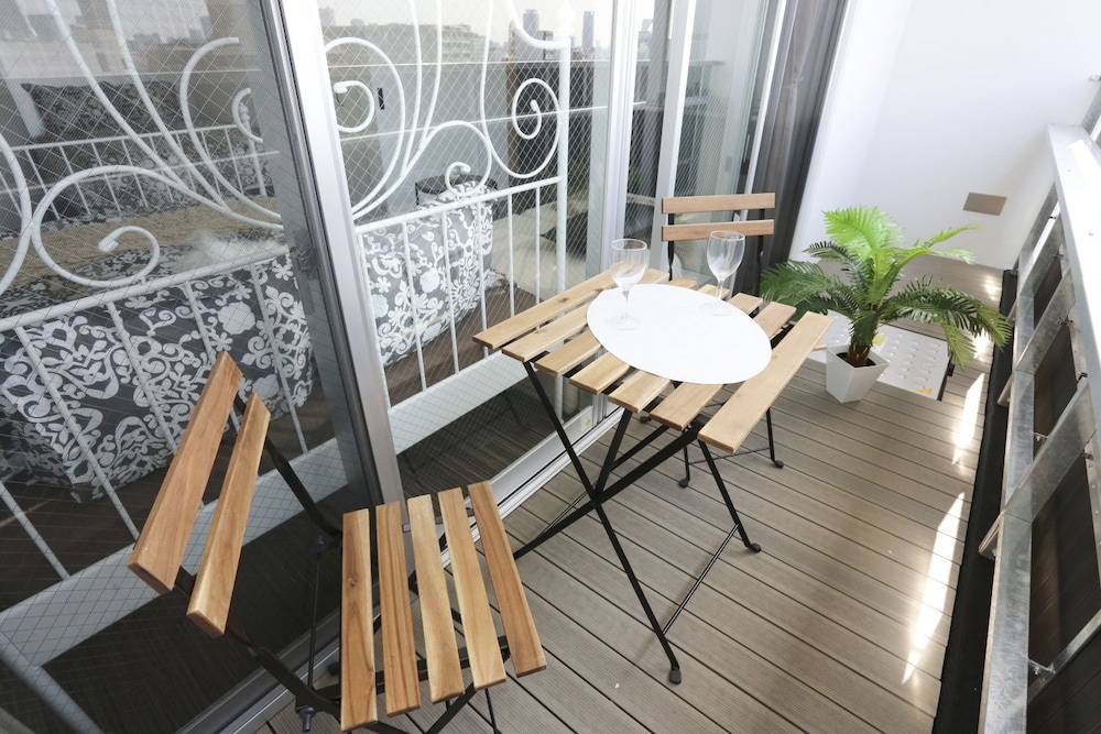 DESIGNER PENTHOUSE NANBA EAST 大阪