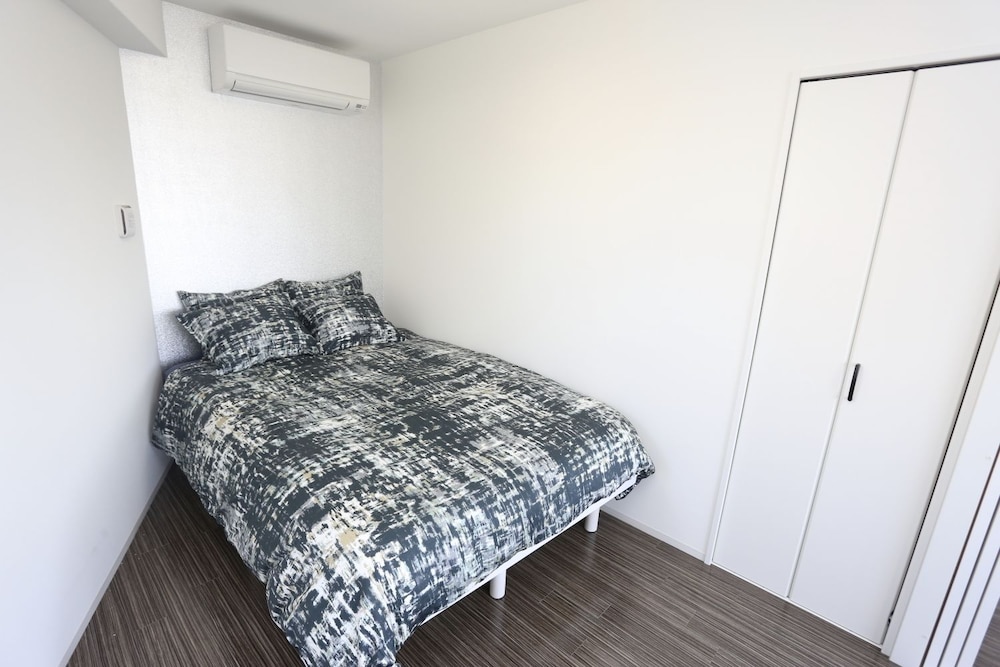 DESIGNER PENTHOUSE NANBA EAST 大阪