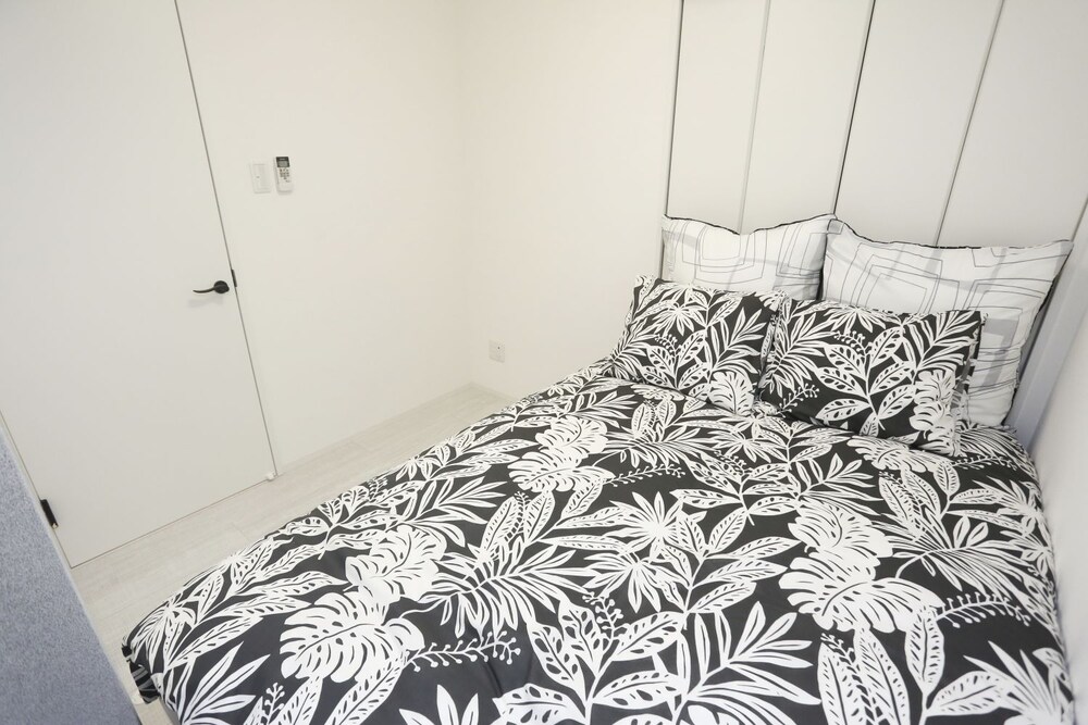 DESIGNER PENTHOUSE NANBA EAST 大阪